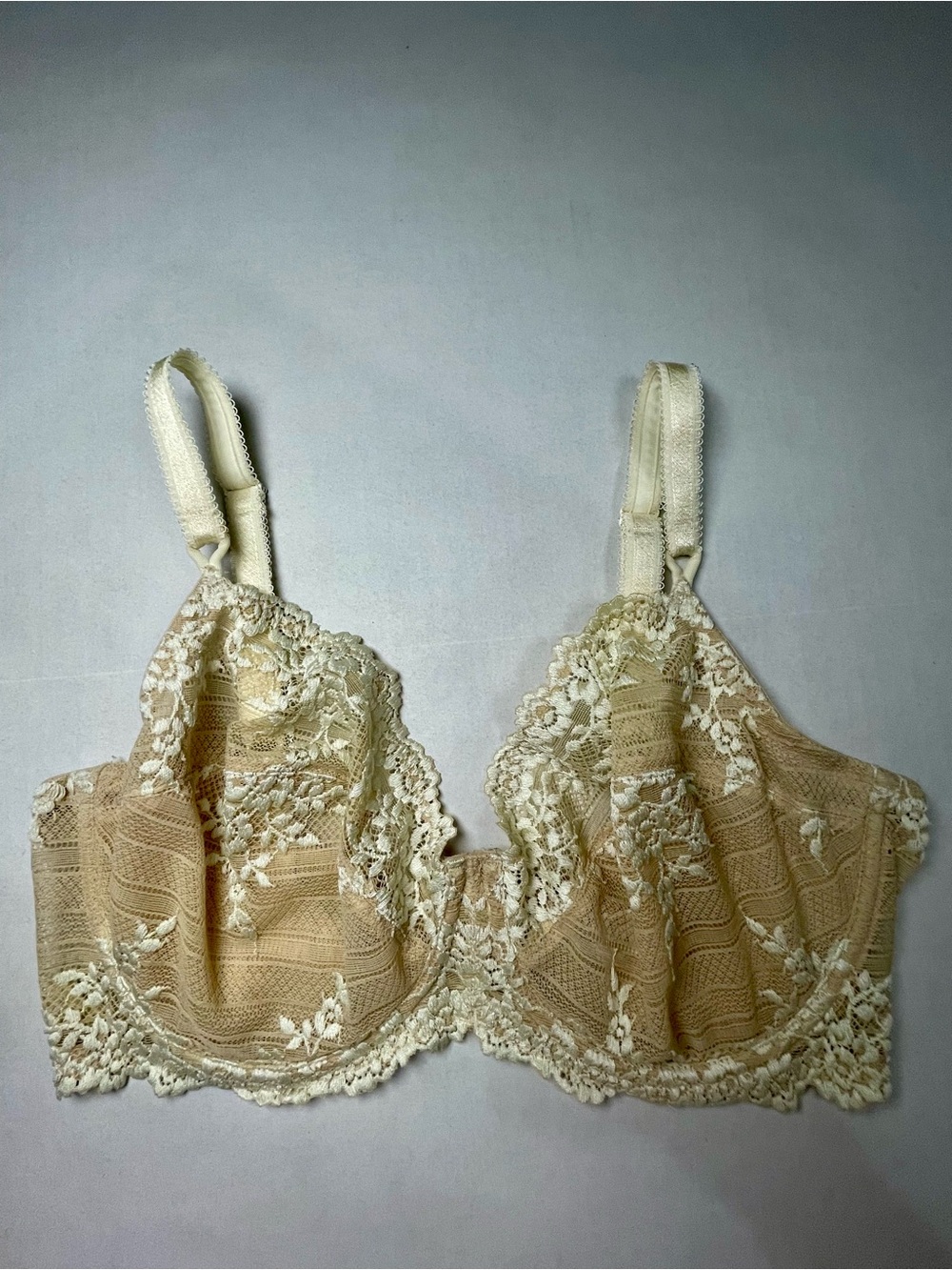 Wacoal 65191 Cream Lace Longline Underwire Bra